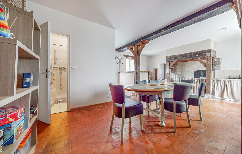 Maison de vacances au cœur du village, poutres et cheminée - Photo 14