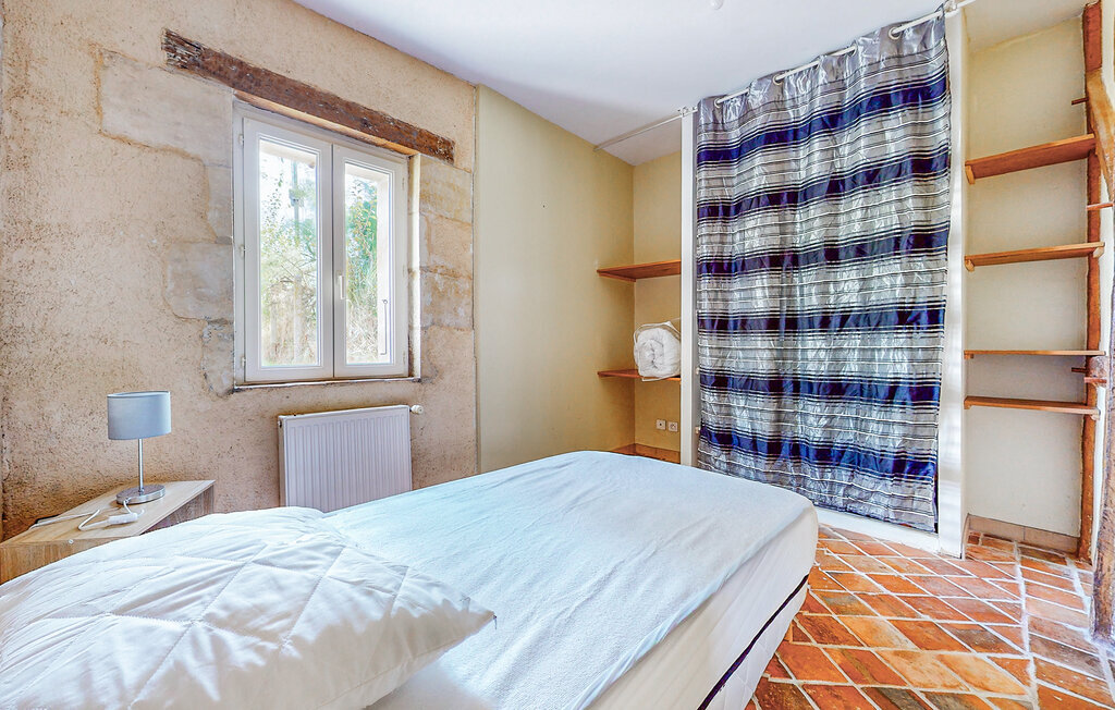 Maison de vacances au cœur du village, poutres et cheminée - Photo 22