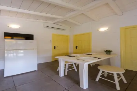 CAMPING ESTIVAL VENDRELL PLATJA BUNGALOW 4 STANDARD, Bungalow à Sant Salvador près des plages - Photo 3