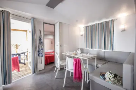 CAMPING ESTIVAL VENDRELL PLATJA MOBILE HOME 4/5, Escapade de charme avec jardin - Photo 1