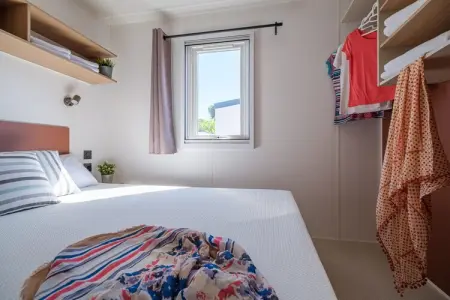 CAMPING ESTIVAL VENDRELL PLATJA Mobile home mediterranea 4 pax, Appartement cosy avec terrasse - Photo 7