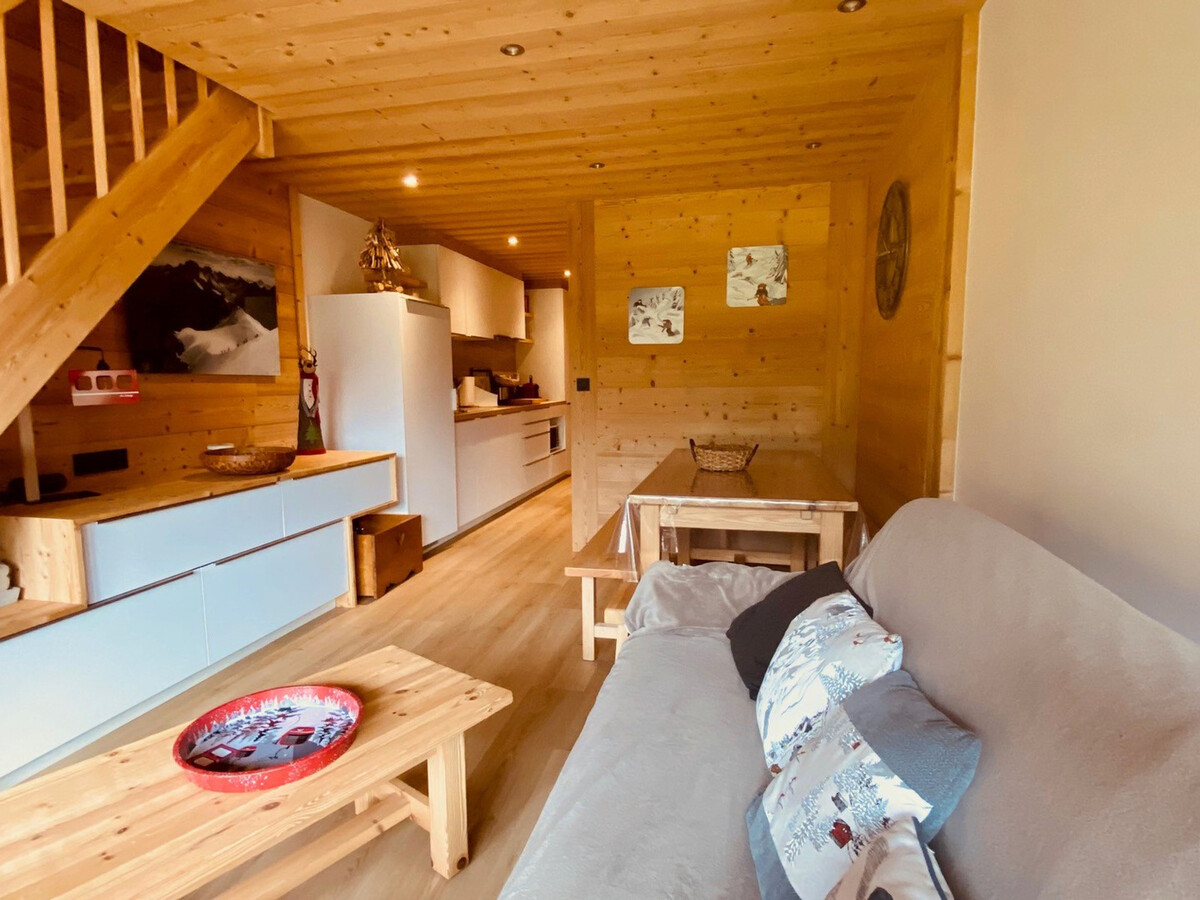 Appartement 54 m² rénové, 3 chambres, balcon sud à La Clusaz - Photo 2