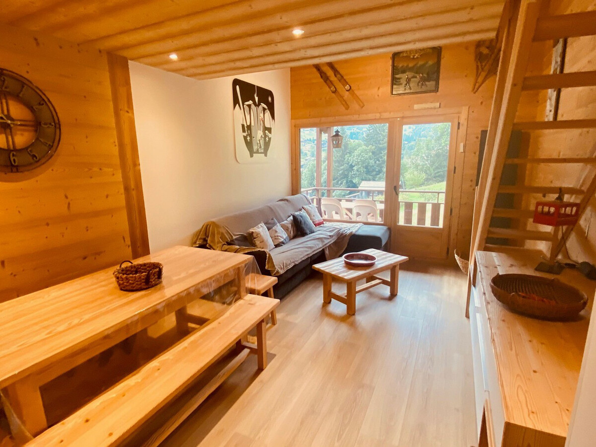 Appartement 54 m² rénové, 3 chambres, balcon sud à La Clusaz - Photo 3