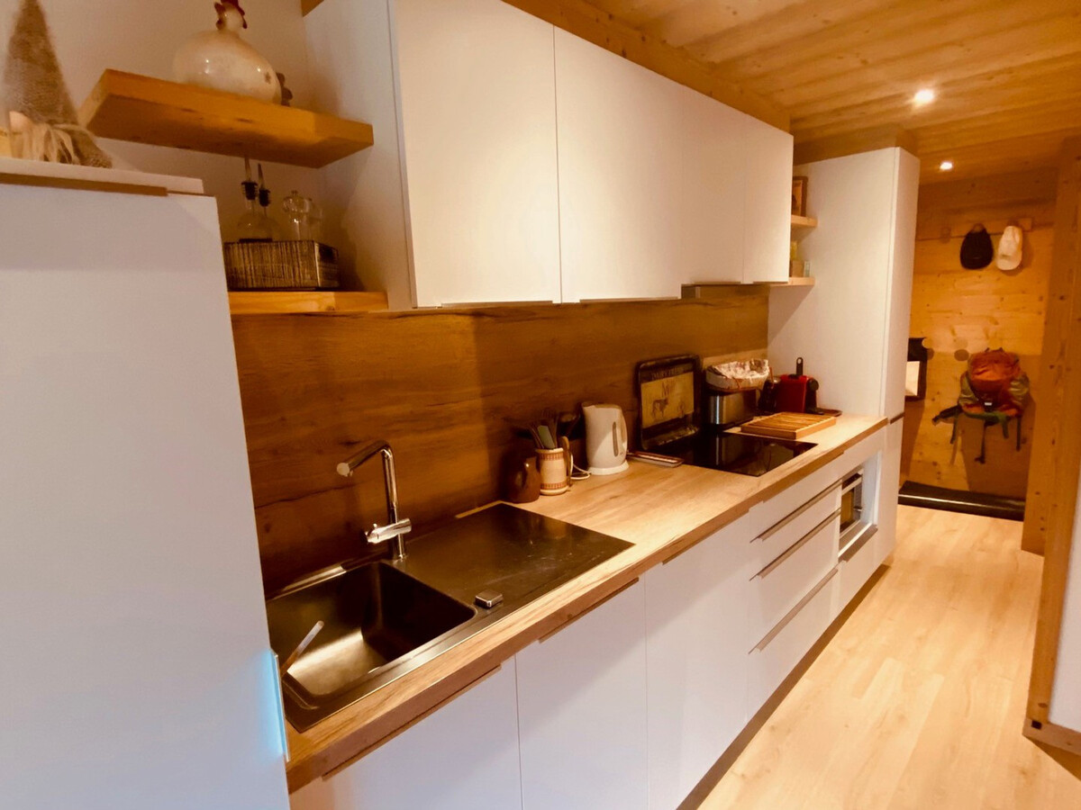 Appartement 54 m² rénové, 3 chambres, balcon sud à La Clusaz - Photo 4