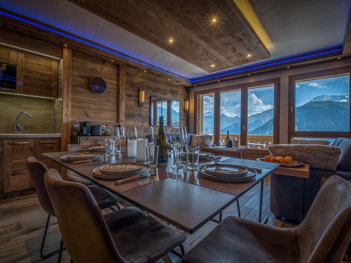 Appartement chalet 2 chambres, centre Courchevel 1850 - Photo 2