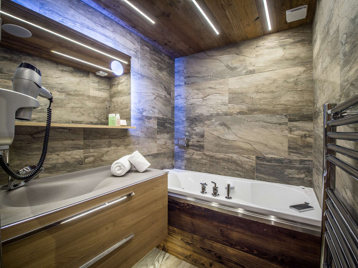 Appartement chalet 2 chambres, centre Courchevel 1850 - Photo 4