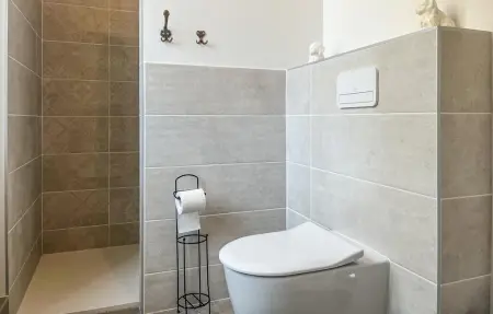 Château du 19e siècle avec piscine à Saint-Ambroix : photo 41