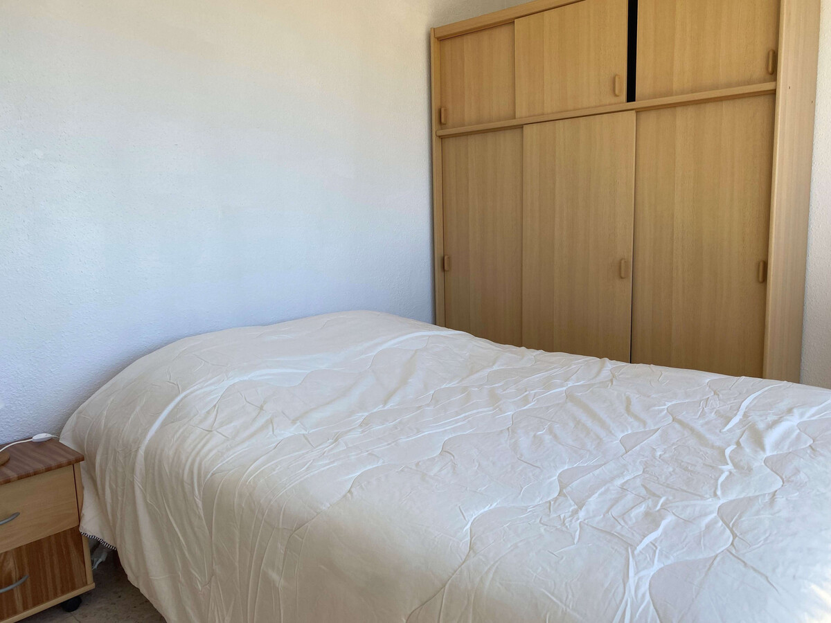 T2 ensoleillé face aux Thermes, parking privé - Photo 7
