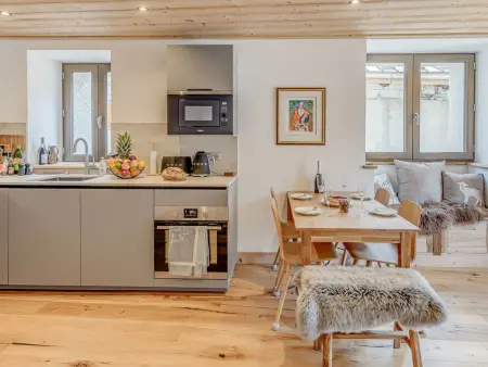 Location chalet à Champagny en Vanoise, Chalet spacieux à Champagny, 6 pers, sauna, parking privé