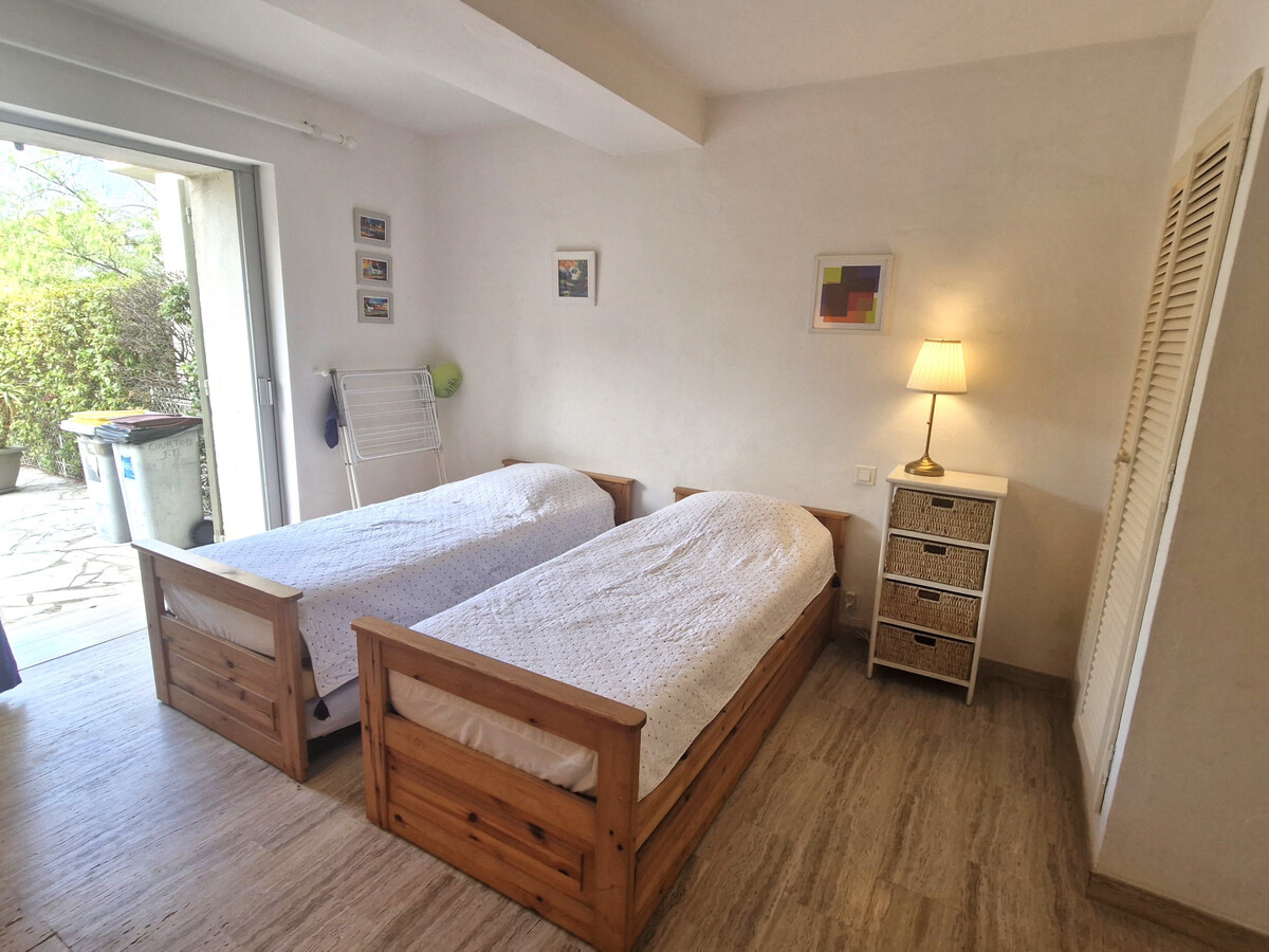 Appartement 2 pièces climatisé, terrasse 50 m², sud, parking - Photo 12