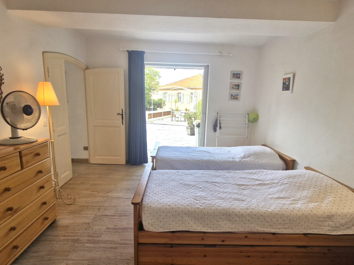 Appartement 2 pièces climatisé, terrasse 50 m², sud, parking - Photo 15
