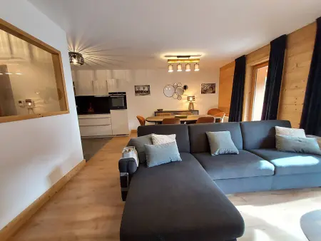 Appartement neuf pied de pistes, 7 pers, balcon vue montagne : photo 2