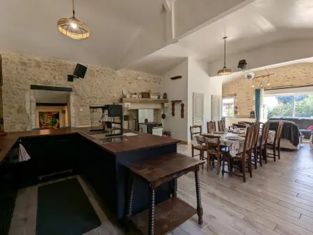 Maison familiale avec piscine privée et jardin pour 11 pers - Photo 1