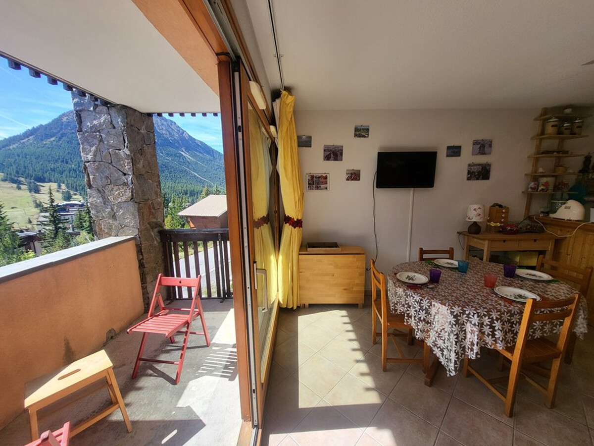 Appartement 45m² balcon sud vue village à Montgenèvre - Photo 3