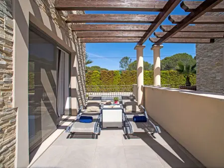 Pine Hills Diamante – Apt 114 m² avec piscine - Photo 2