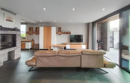 Villa 360 m² avec jacuzzi et sauna, 10 personnes : photo 3