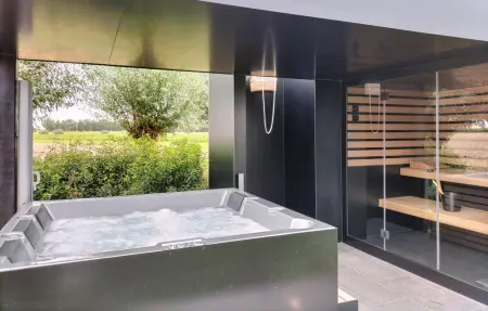 Villa 360 m² avec jacuzzi et sauna, 10 personnes : photo 11