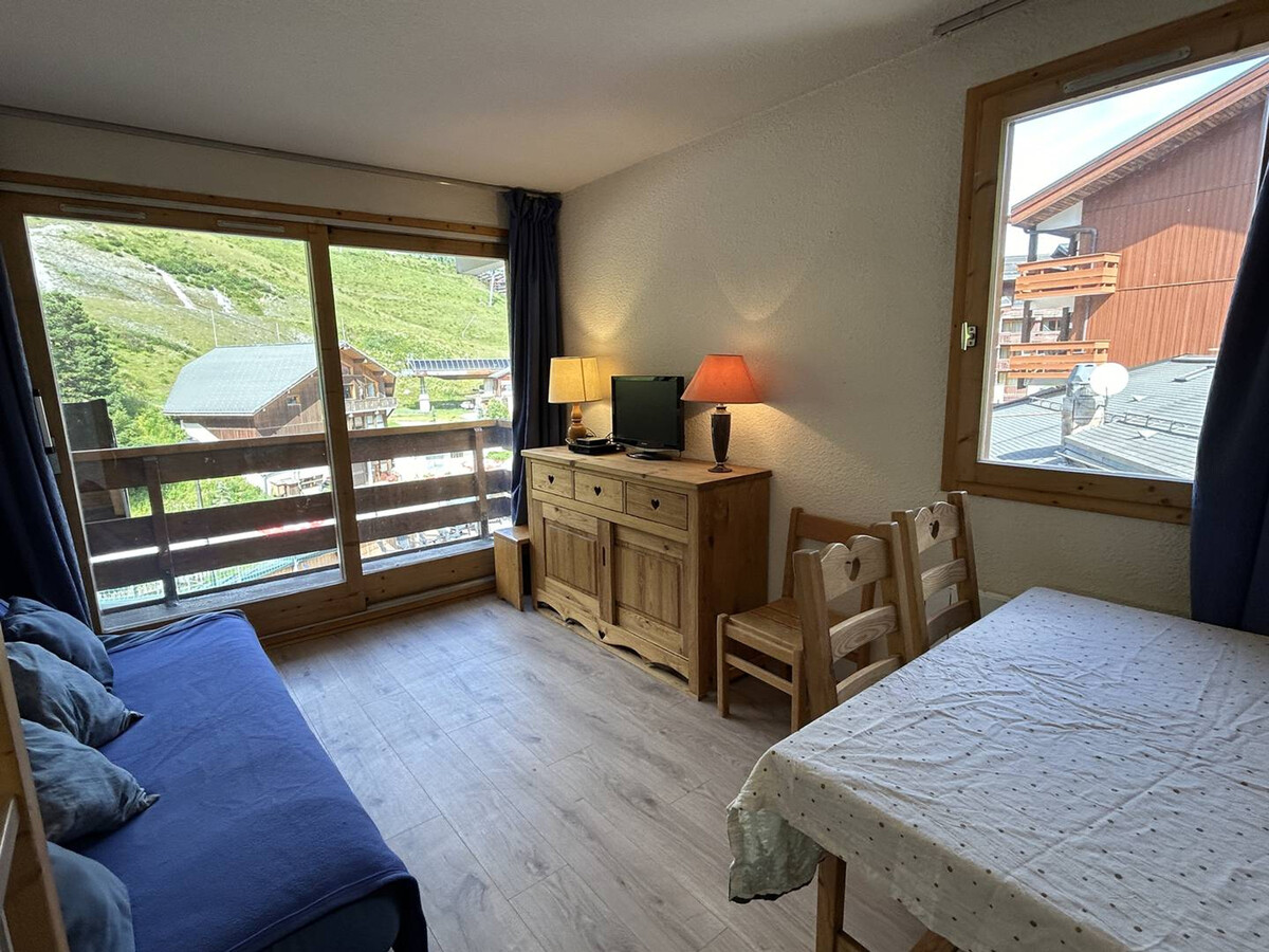 Appart 2 pièces Méribel Mottaret, balcon, pieds des pistes - Photo 3