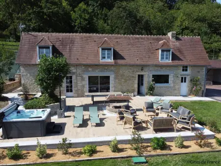 Location gite à Saint Germain de Clairefeuille, Gîte charmant avec spa et court de tennis, proche Haras du Pin