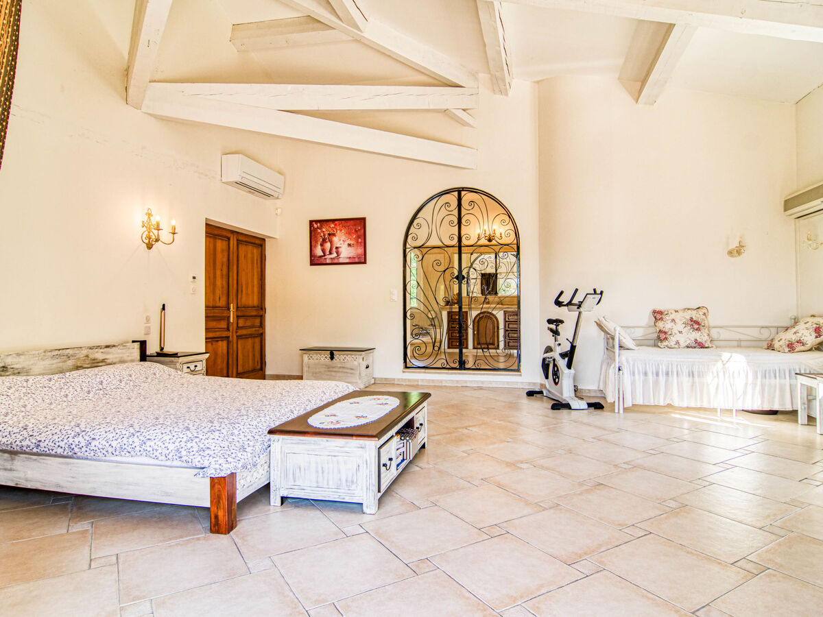 La Bonne Nouvelle – Villa 450m² piscine chauffée - Photo 32