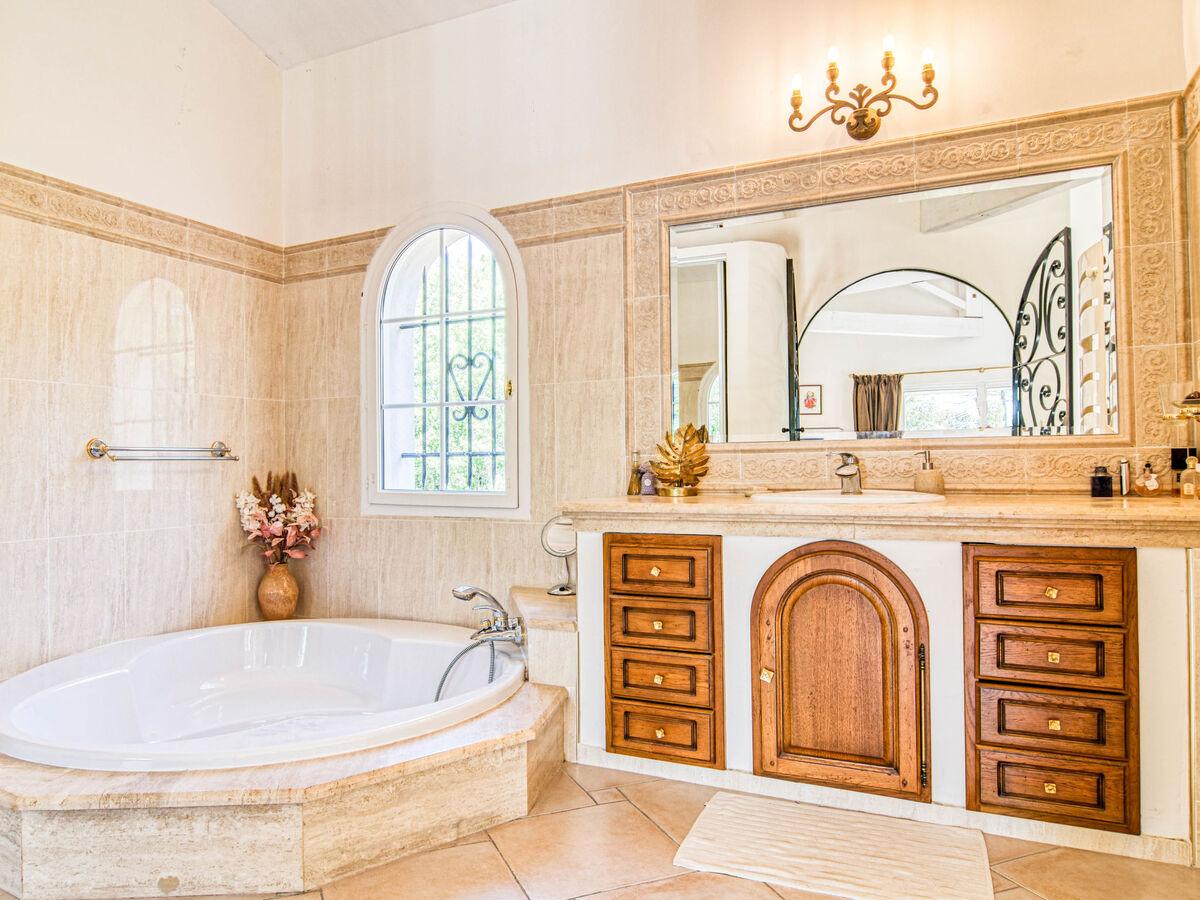 La Bonne Nouvelle – Villa 450m² piscine chauffée - Photo 37