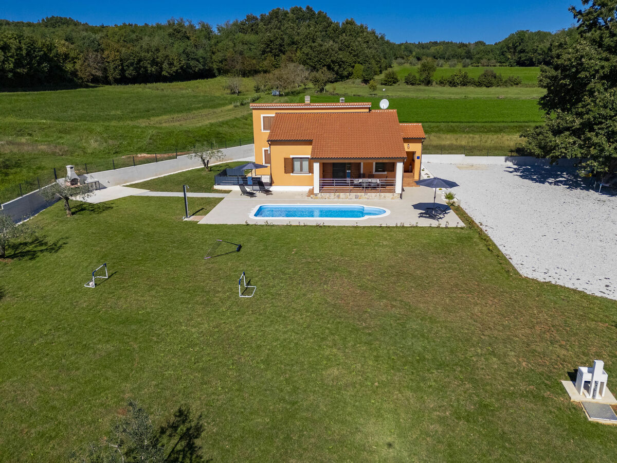Maison Tina, 3 chambres avec piscine privée à Žminj - Photo 2