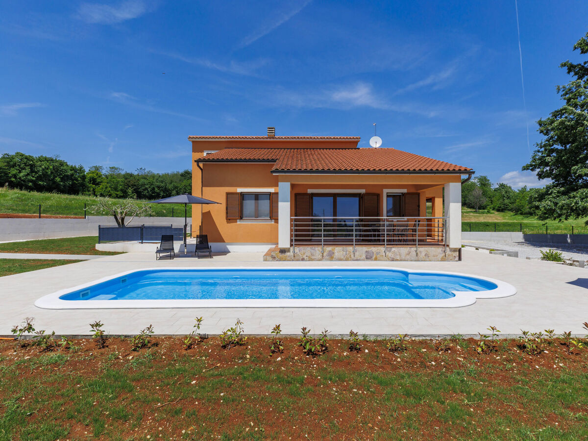 Maison Tina, 3 chambres avec piscine privée à Žminj - Photo 8