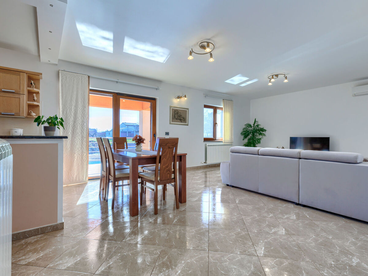 Maison Tina, 3 chambres avec piscine privée à Žminj - Photo 15