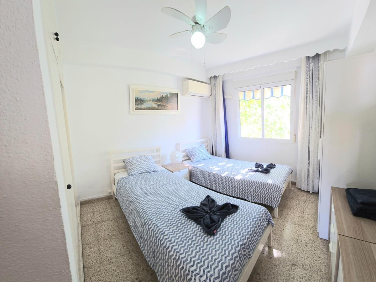 Appartement 2 chambres climatisé avec balcon privé à Torremolinos - Photo 3