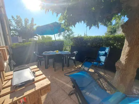 Apt RDC avec accès direct plage, grande terrasse, cuisine équipée, PARKING - Photo 1