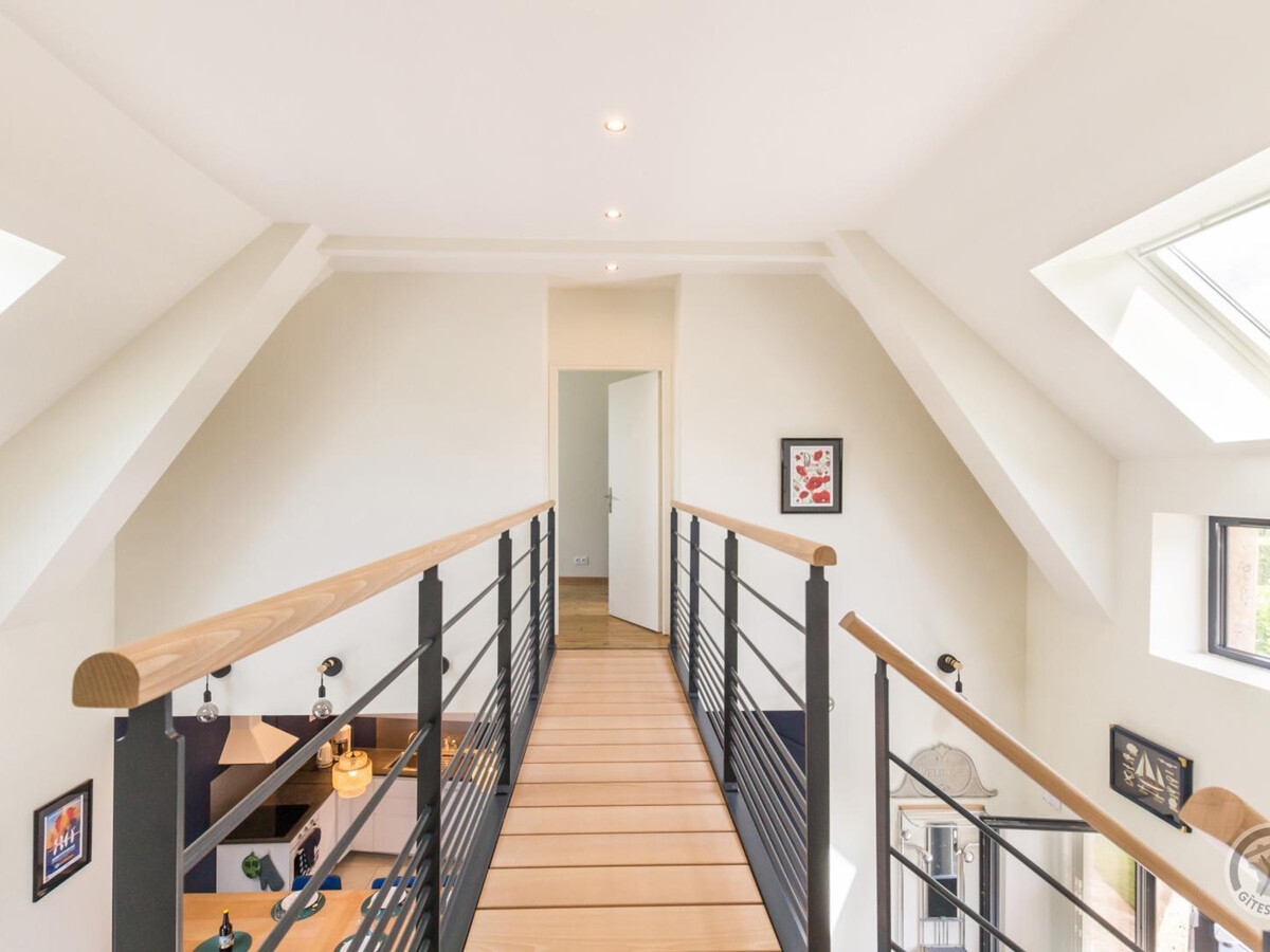 Gîte moderne avec passerelle, 2 terrasses et boxe chevaux - Photo 13
