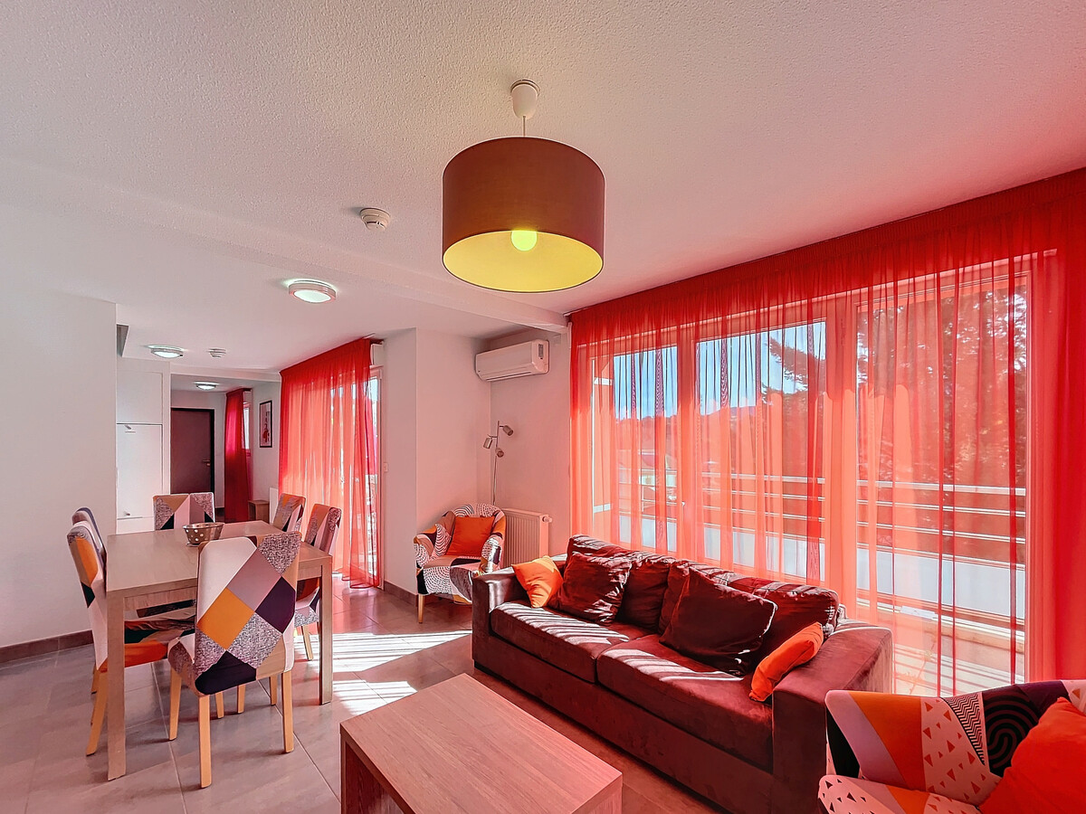 F3 climatisé 65m² terrasse vue montagnes à Lamalou-les-Bains - Photo 3