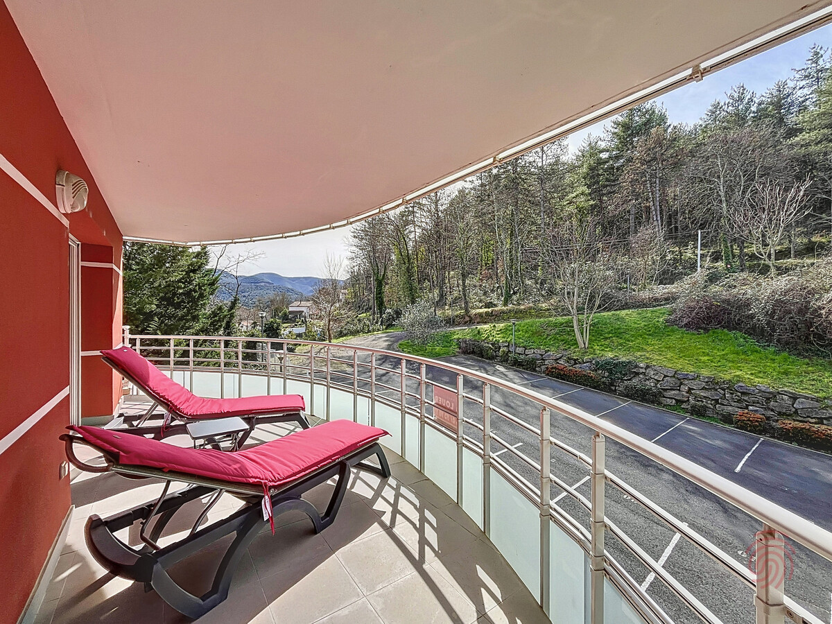 F3 climatisé 65m² terrasse vue montagnes à Lamalou-les-Bains - Photo 16