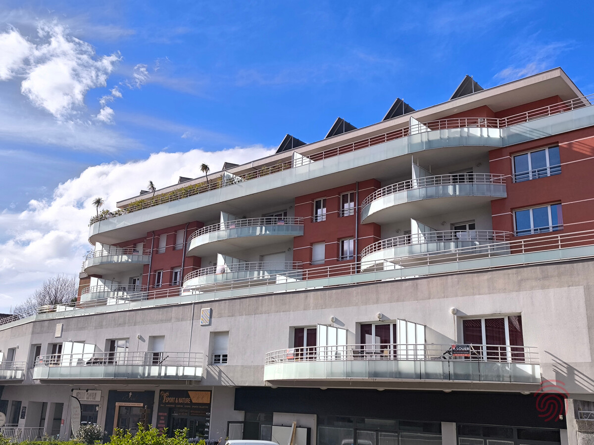 F3 climatisé 65m² terrasse vue montagnes à Lamalou-les-Bains - Photo 24