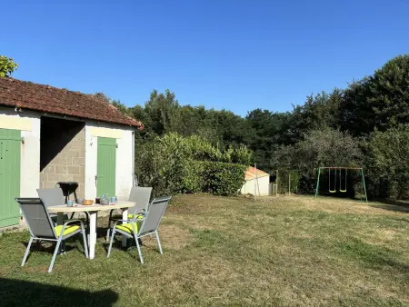 Gîte 4 pers. entre canal et Loire, jardin 600m² : photo 13