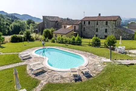 Location maison à Frontino, Ferme à Carpegna avec piscine privée