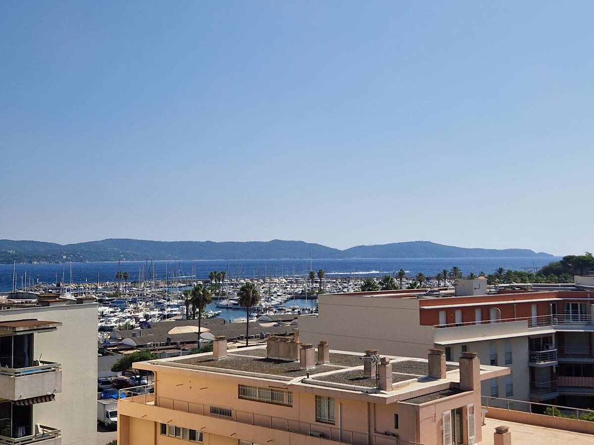 Appart 2 chambres vue mer et toit-terrasse à Cavalaire - Photo 1