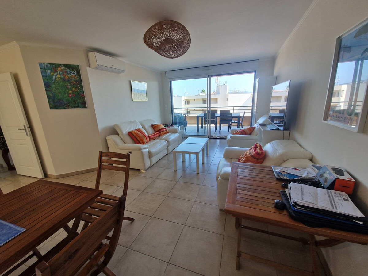 Appart 2 chambres vue mer et toit-terrasse à Cavalaire - Photo 8
