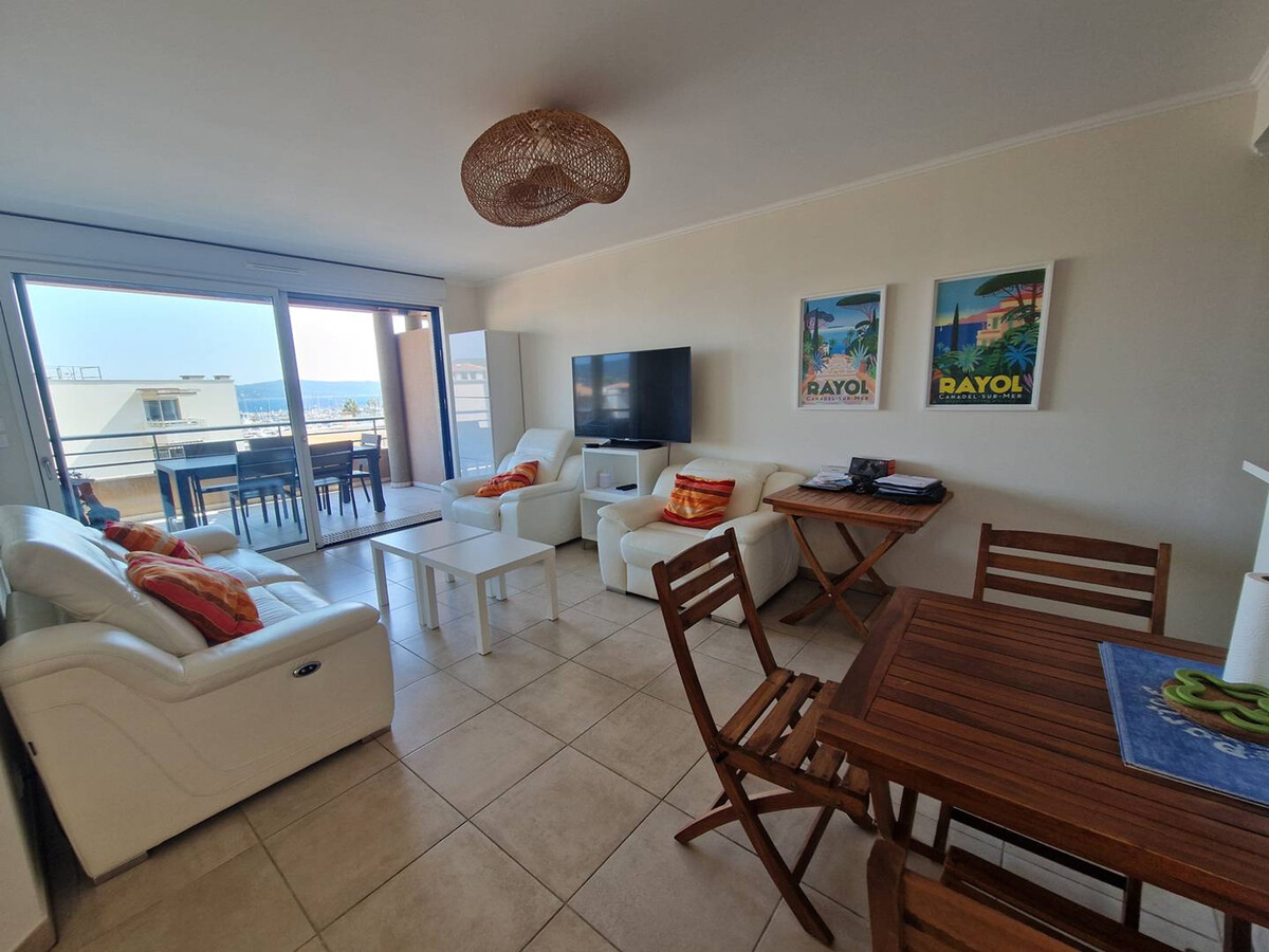 Appart 2 chambres vue mer et toit-terrasse à Cavalaire - Photo 15
