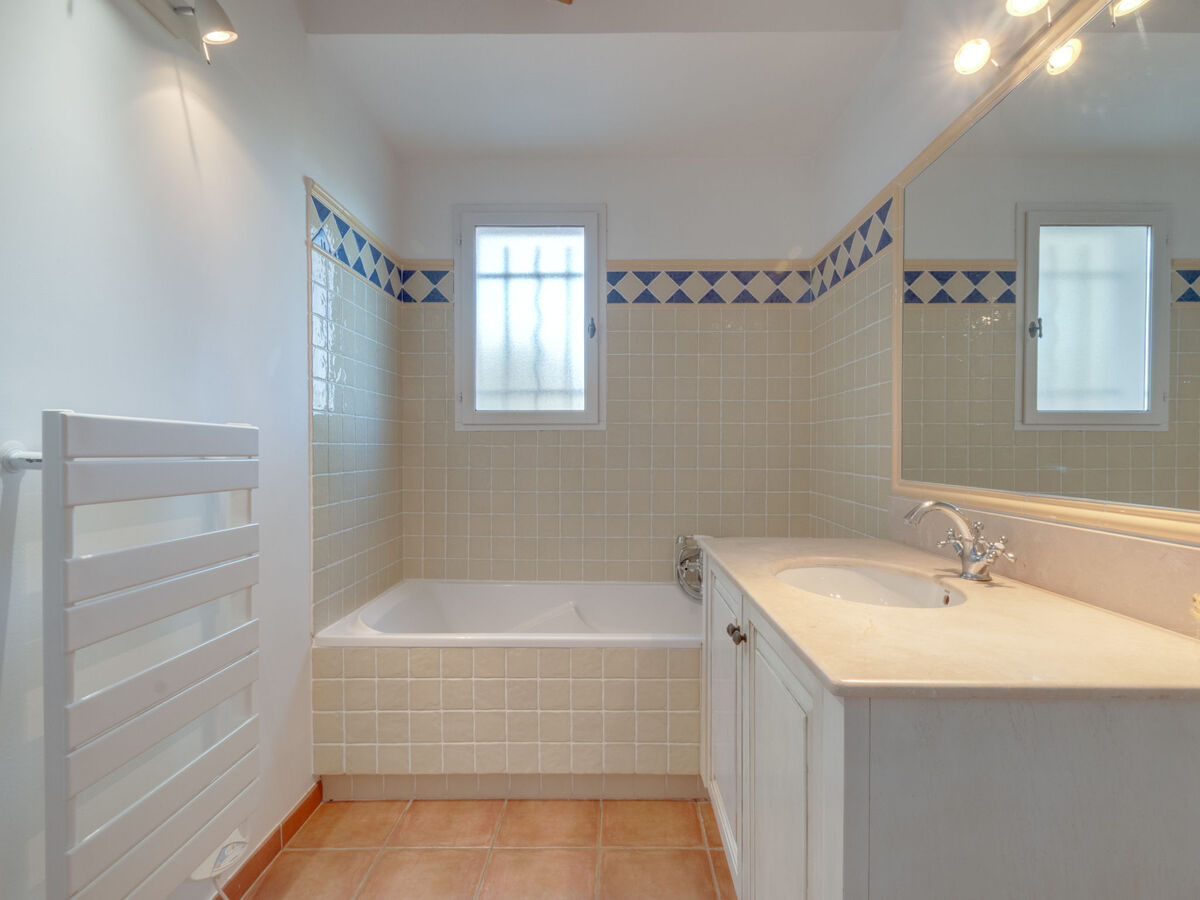 Maison 160 m² avec piscine privée – domaine de golf en Provence - Photo 14