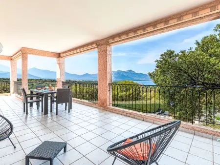 Appartement Giulia II à Lumio, terrasse vue mer : photo 19