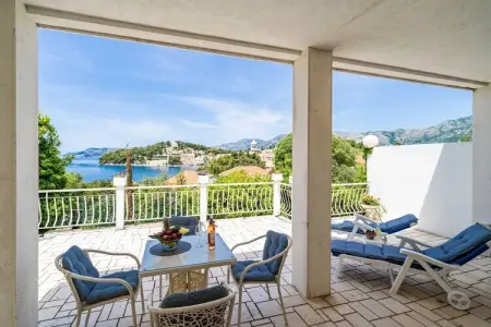 Location appartement à Cavtat, Apartments & Rooms Mara & Petrunjela - Two Bedroom Apartment with Terrace and Sea View
