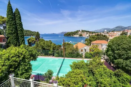 Location appartement à Cavtat, Apartments & Rooms Mara & Petrunjela - One Bedroom Apartment with Garden