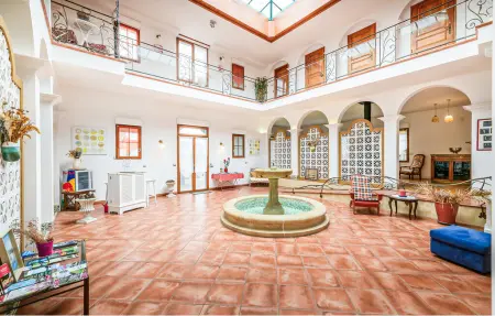 Manoir avec atrium, piscine privée pour 17 personnes : photo 2