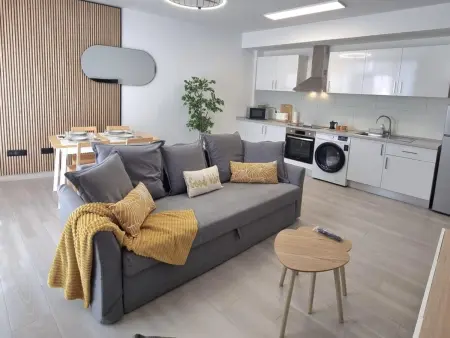 Location appartement à Corralejo, Appartement central moderne avec cuisine équipée et wifi à 400m de la plage