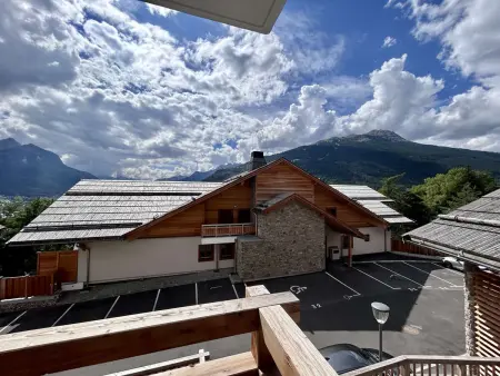 Appartement 2 chambres terrasse vue montagne à Briançon : photo 32