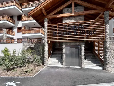Appartement 2 chambres terrasse vue montagne à Briançon : photo 34