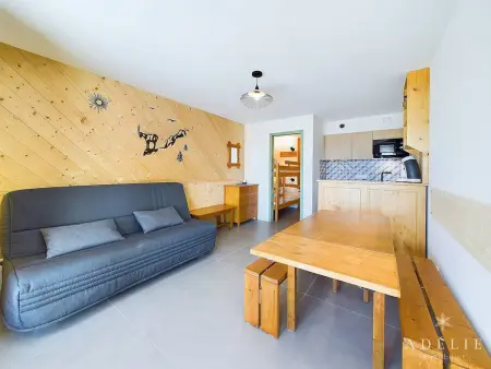 Studio 26 m² rénové, terrasse sud, 200 m des pistes : photo 2
