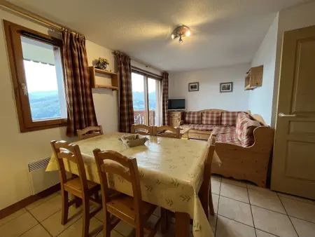 Appartement cosy 3 pièces, 6 pers, balcon, proche pistes et centre, animaux admis - Photo 7