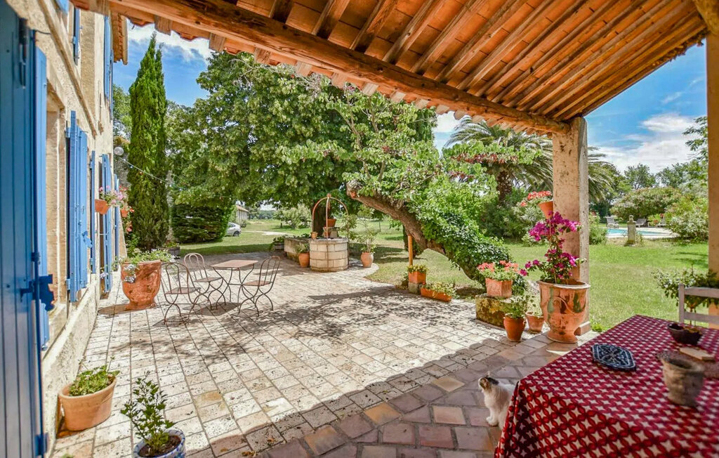 Ferme avec piscine privée pour 12 personnes à Arles - Photo 17